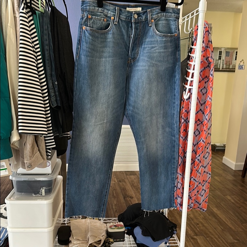 Levi's High Rise Blue Jeans